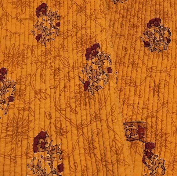 2 sides  Quilted Jacket - Picture 10 of 14